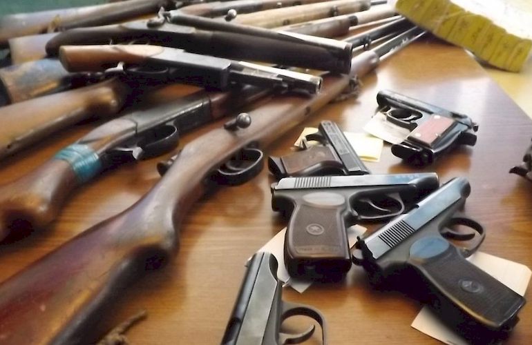 За 2 недели жители Житомирщины сдали в полицию более 200 единиц оружия
