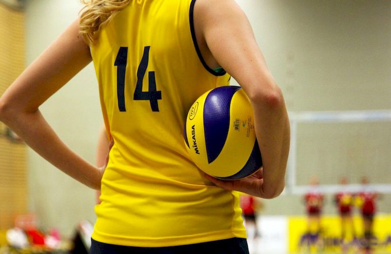 В Житомире женские волейбольные команды будут бороться за выход в Высшую лигу