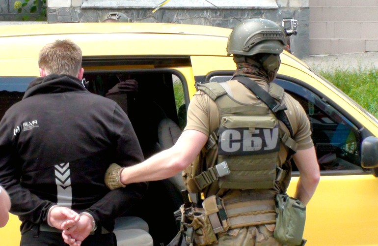 СБУ в Житомирской области задержала торговцев самодельной взрывчатки из тротила. ФОТО