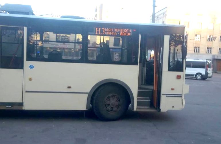Услугами ночных троллейбусов в Житомире воспользовались более 600 человек