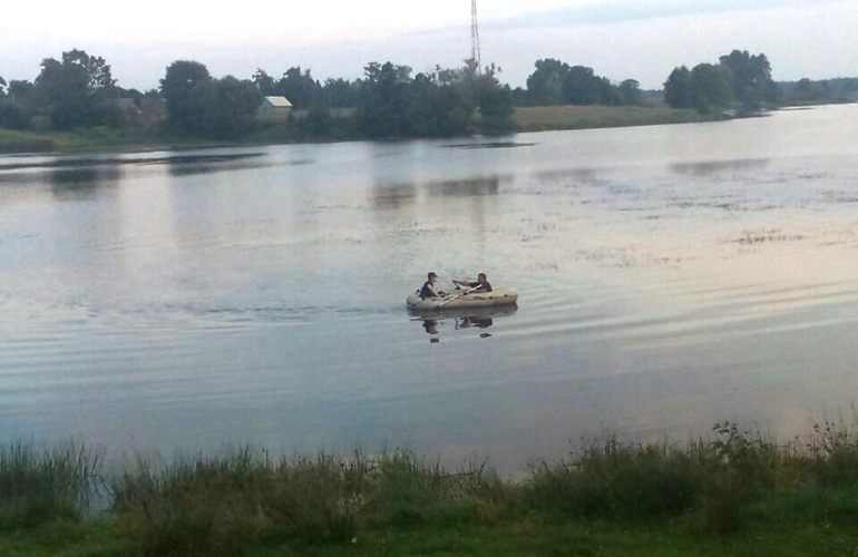 Очередная смерть на воде: на Житомирщине утонул мужчина, пытаясь переплыть реку