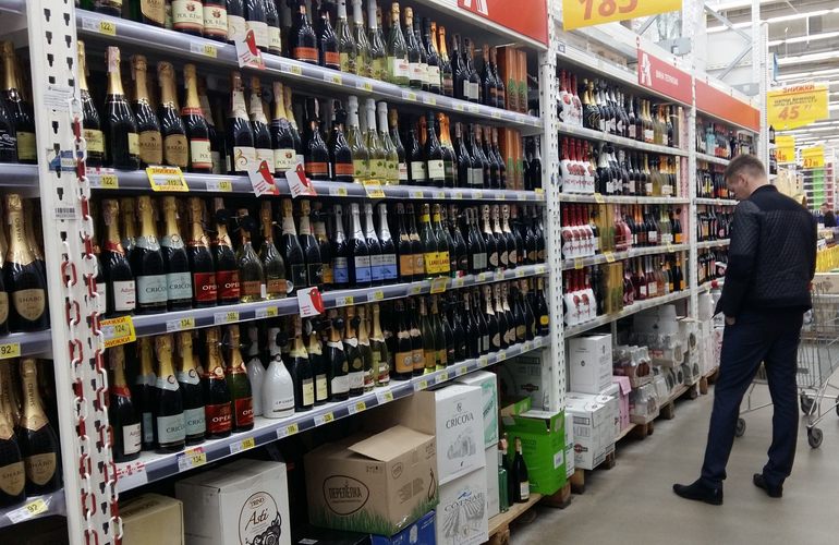 В День города в центре Житомира хотят запретить продажу алкоголя