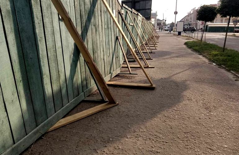 В Житомире начались работы по реконструкции сквера на Лятошинского. ФОТО
