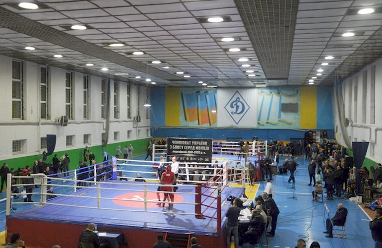 300 спортсменов со всей страны приехали в Житомир на чемпионат по боксу. ФОТО