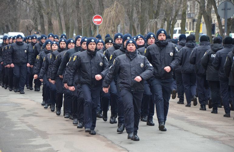 В Житомире 160 полицейских дали присягу на верность украинскому народу. ФОТО