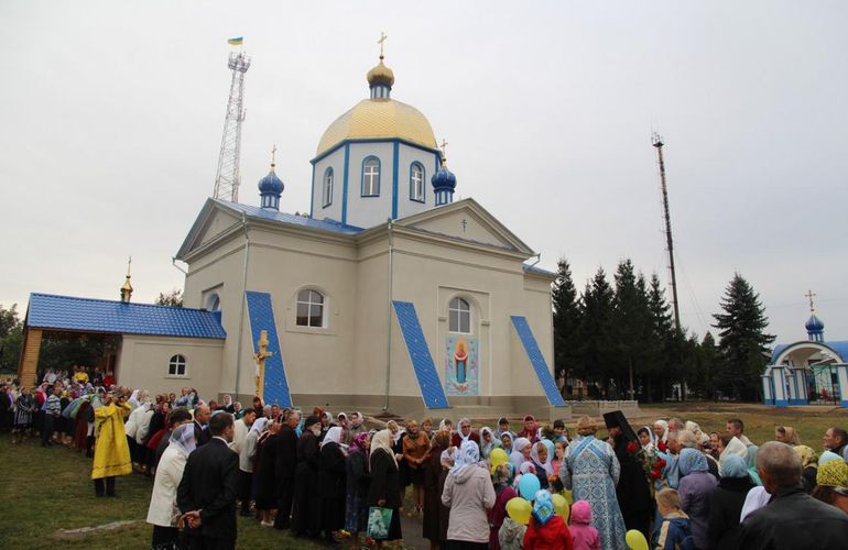 На Житомирщине обострилось церковное противостояние между сторонниками РПЦ и ПЦУ. ВИДЕО