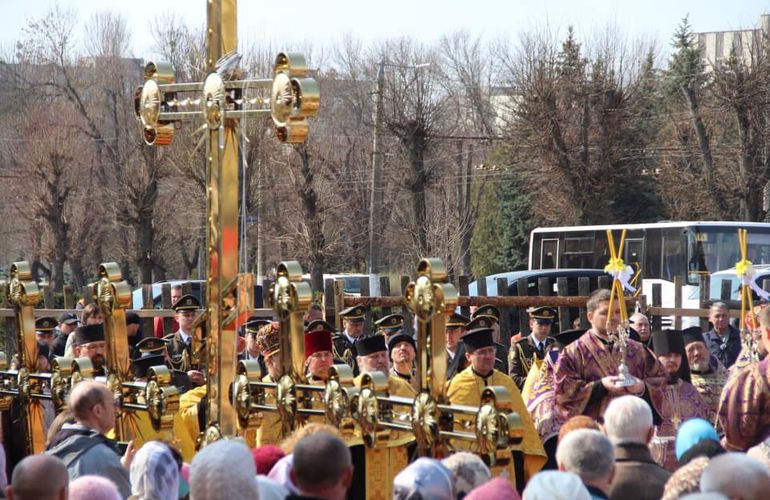 Митрополит Епифаний приехал в Житомир для освящения крестов нового храма. ФОТО