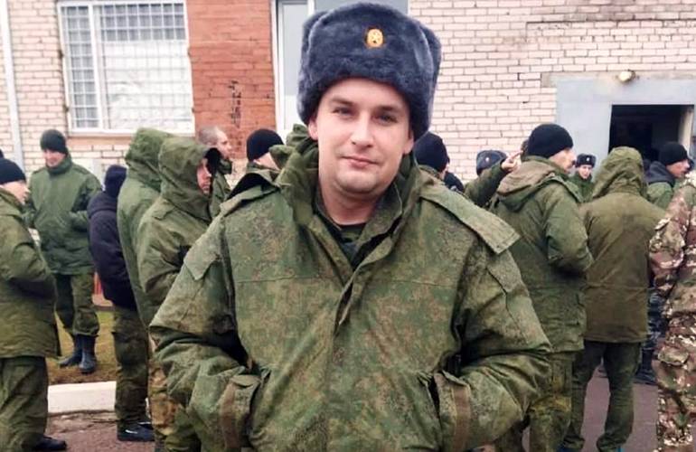 В сети нашли фото россиянина, который хвастался казнью украинских воинов