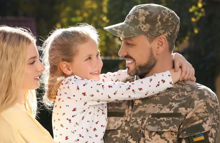 Новые льготы для военных и их семей — кто может получить
