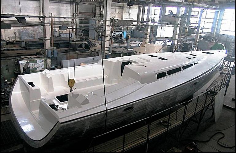 Гроші і Економіка: В Житомире французские бизнесмены открыли производство яхт - Futuna Yachts