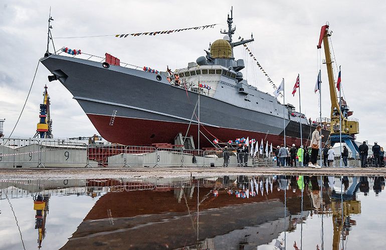 Ракетная атака по Керчи: горит «Аскольд», самый современный корабль ЧФ РФ в Крыму