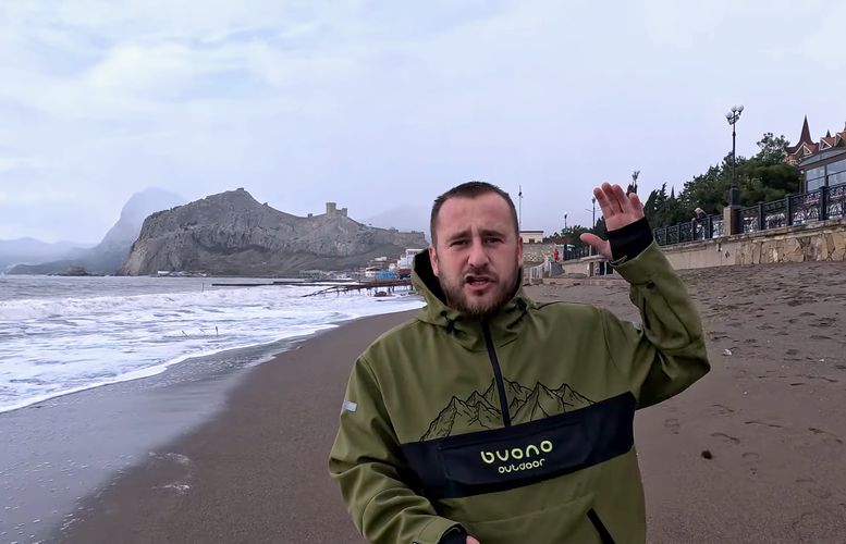 Эпический шторм в Крыму: Блогер Михаленко показал 7-метровые волны раскрыв всю мощь природы. ВИДЕО