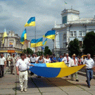 В Житомире отметили 20-летие со дня поднятия над зданием горсовета сине-желтого флага. ФОТО