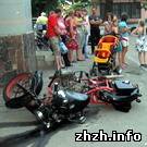 В Житомире водитель мотоцикла сбил на тротуаре женщину и скрылся с места ДТП. ФОТО
