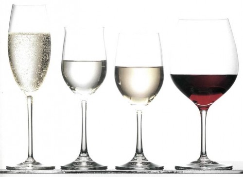 Особенности выбора бокалов для вина