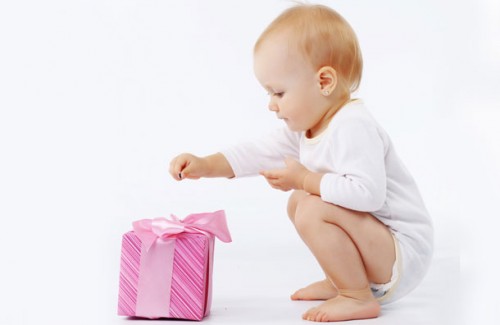 Почему важно покупать детям качественные и полезные подарки?