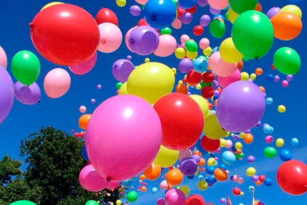 Как украсить торжество воздушными шарами