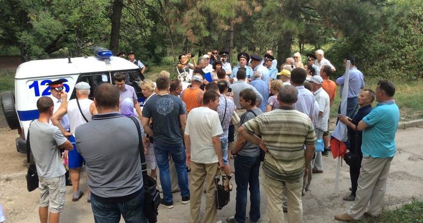Митинг «Обманутый Крым» сорван, полиция Симферополя задержала активистов