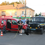В Житомире сотрудники милиции, нарушив правила, разбили иномарку. ФОТО