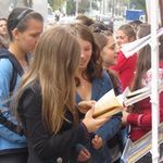 Люди і Суспільство: Библиотека для юношества приглашает житомирян приобщаться к буккросингу. ФОТО