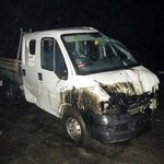 На Житомирщине водитель грузовика протаранил отбойник и упал в озеро. ФОТО