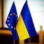 Держава і Політика: Житомирский суд запретил поднимать флаг Евросоюза над горсоветом Малина