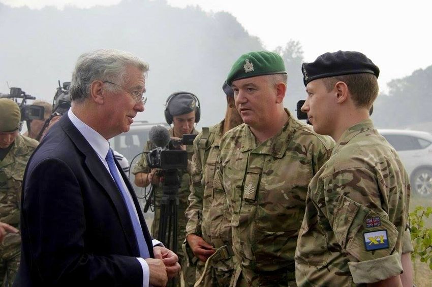 Війна в Україні: ​Министр обороны Великобритании побывал на военном полигоне под Житомиром. ФОТО