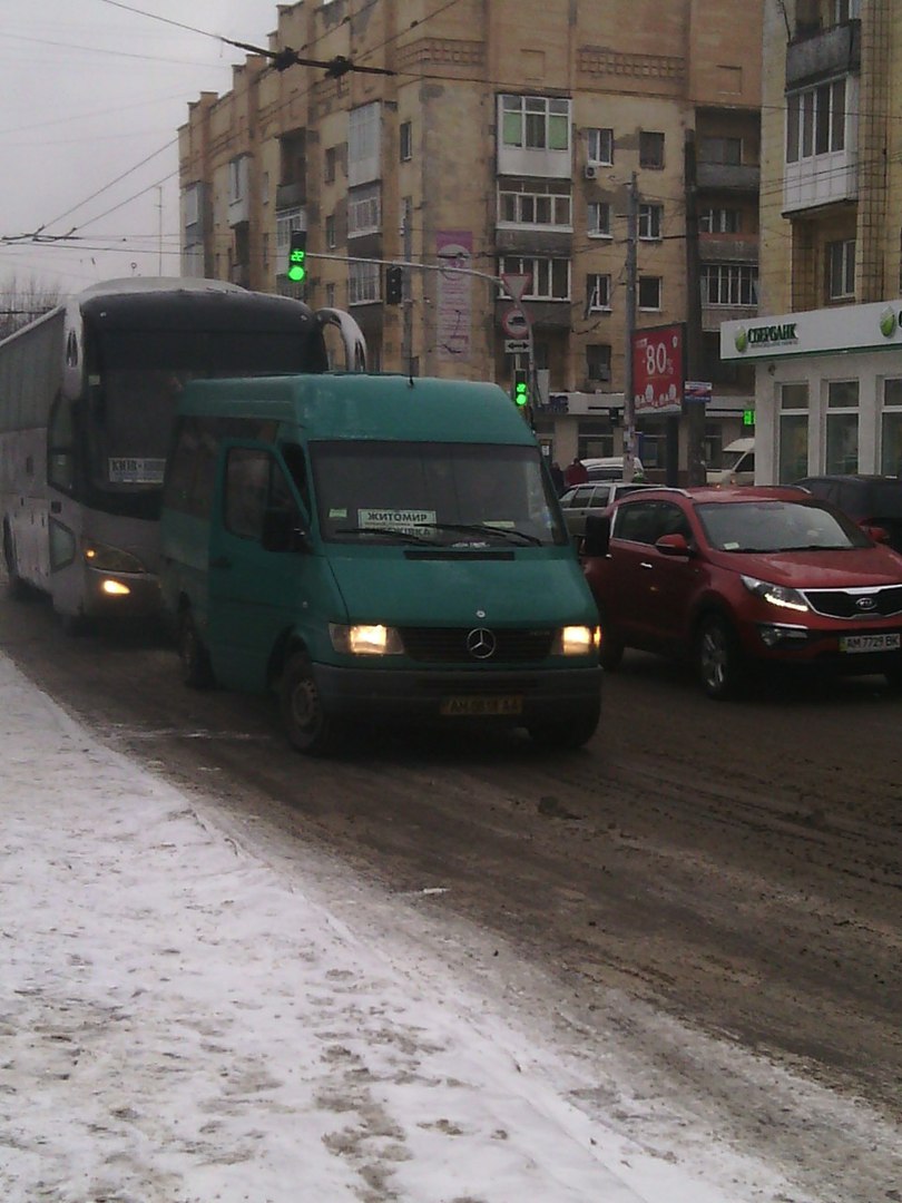 Transport Чи тільки на приміському маршруті № 110 "Житомир - Сонячне" працюють транспорті засоби не зазначені в договорі?