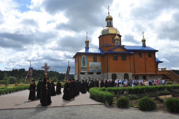 viktorzt Жіночий монастир у Кип’ячому відзначив Престольне свято