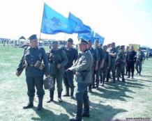 Нескучный У Криму люди в нацистській формі пройшлися під прапорами Партії регіонів