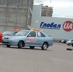 Город: В Житомире прошли соревнования по фигурному вождению автомобиля. ФОТО