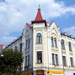 В Житомире на улице Михайловской активно проводится ремонт фасадов зданий. ФОТО