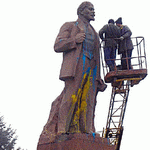 Город: Коммунисты проведут акцию протеста против сноса памятника Ленину в Житомире