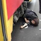  В Житомире 81-летняя пенсионерка упала под <b>трамвай</b>, выходя из вагона 