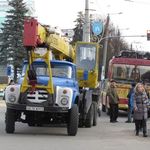 Город: В Житомире меняют аварийные электроопоры. ФОТО