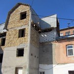 Город: Стройка экс-депутата Гриценко угрожает жизни жильцов дома в центре Житомира
