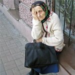 За один день в Житомире от аферистов пострадали сразу двое пенсионеров