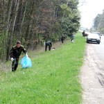 Лесники ликвидируют в лесах свалки мусора и просят житомирян оставаться людьми