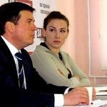 Политика: Зубко и Оробец: В провластных штабах - паника, они будут держаться за власть фальсификациями