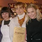 Общество: Ольга Фреймут сегодня вручила золотую табличку «Ревизор» житомирскому кафе. ФОТО