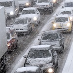 Город: Из-за чистки дорог от снега, в центре Житомира сегодня образовался затор. ВИДЕО
