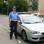 Город: Житомирские гаишники проверяет владельцев престижных авто на «сирены» и «мигалки»