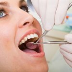 Світ: Зубной имплантант или протез? Советы от житомирских стоматологов