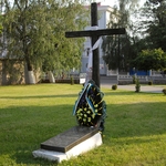 Общество: В Житомире могилы участников национально-освободительной борьбы отдали под застройку