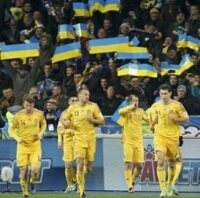 Спорт: Украина победила Францию. Янукович радовался больше всех. ВИДЕО