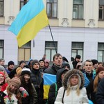 Общество: Украина и Европа вместе: студенты Житомира организовали живую цепь. ВИДЕО