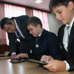 Наука: Дети 15 школ Житомира и области будут обучаться на планшетах и электронных школьных досках