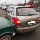 На перекрестке с неработающими светофорами в Житомире столкнулись ВАЗ, Skoda и Mitsubishi