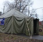 Общество: В Житомире на Смолянке установили палатку, где можно согреется и поесть. ФОТО