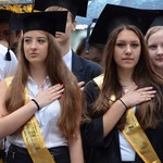 Наука: Сегодня в Житомире почти 2 тысячи выпускников простились со школой. ФОТО